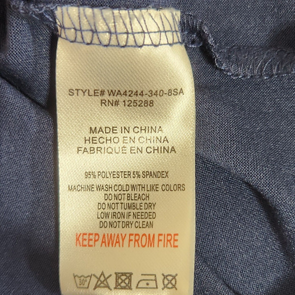 Life Is Good Sleep Shirt Women M Halloween Blue Long Sleeve Fall Pumpkin Dog NWT - Picture 6 of 8